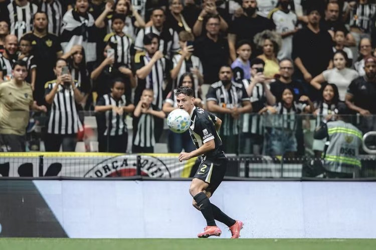 Atlético-MG volta a ser protagonista em casa e se reabilita no Brasileiro