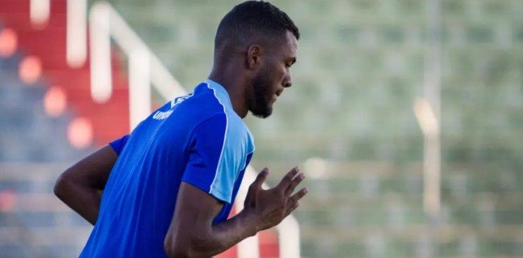 Quinteto do Cruzeiro fica fora da lista de Ancelotti; cria da Toca é convocado