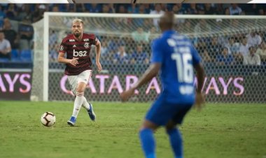 Atlético-MG acerta com zagueiro ex-Flamengo