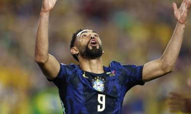 Matheus Cunha vive sonho na Copa e valoriza elenco: "grupo de amigos"