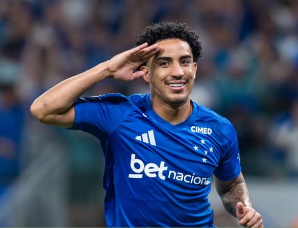 Intocável, trio do Cruzeiro garante 70% dos gols com Artur Jorge e lidera retomada no ano