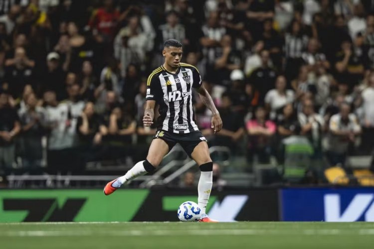 Atlético-MG oficializa compra de Ruan Tressoldi
